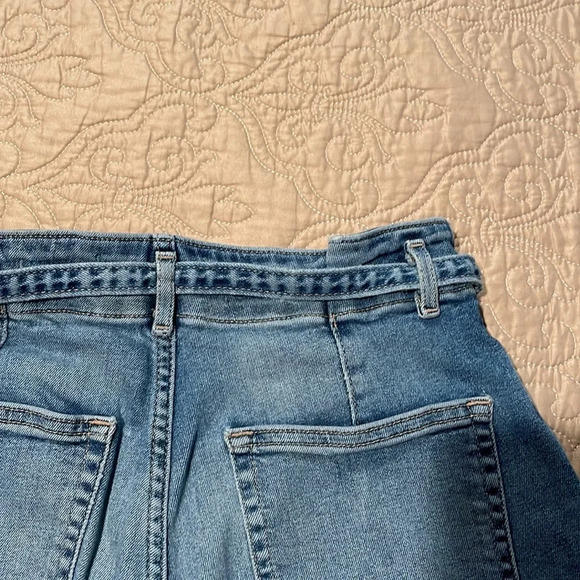 Hollister Jeans - Picture 8 of 10